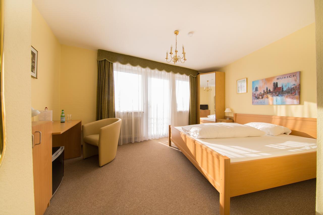 Hotel Simon Gauting Dış mekan fotoğraf