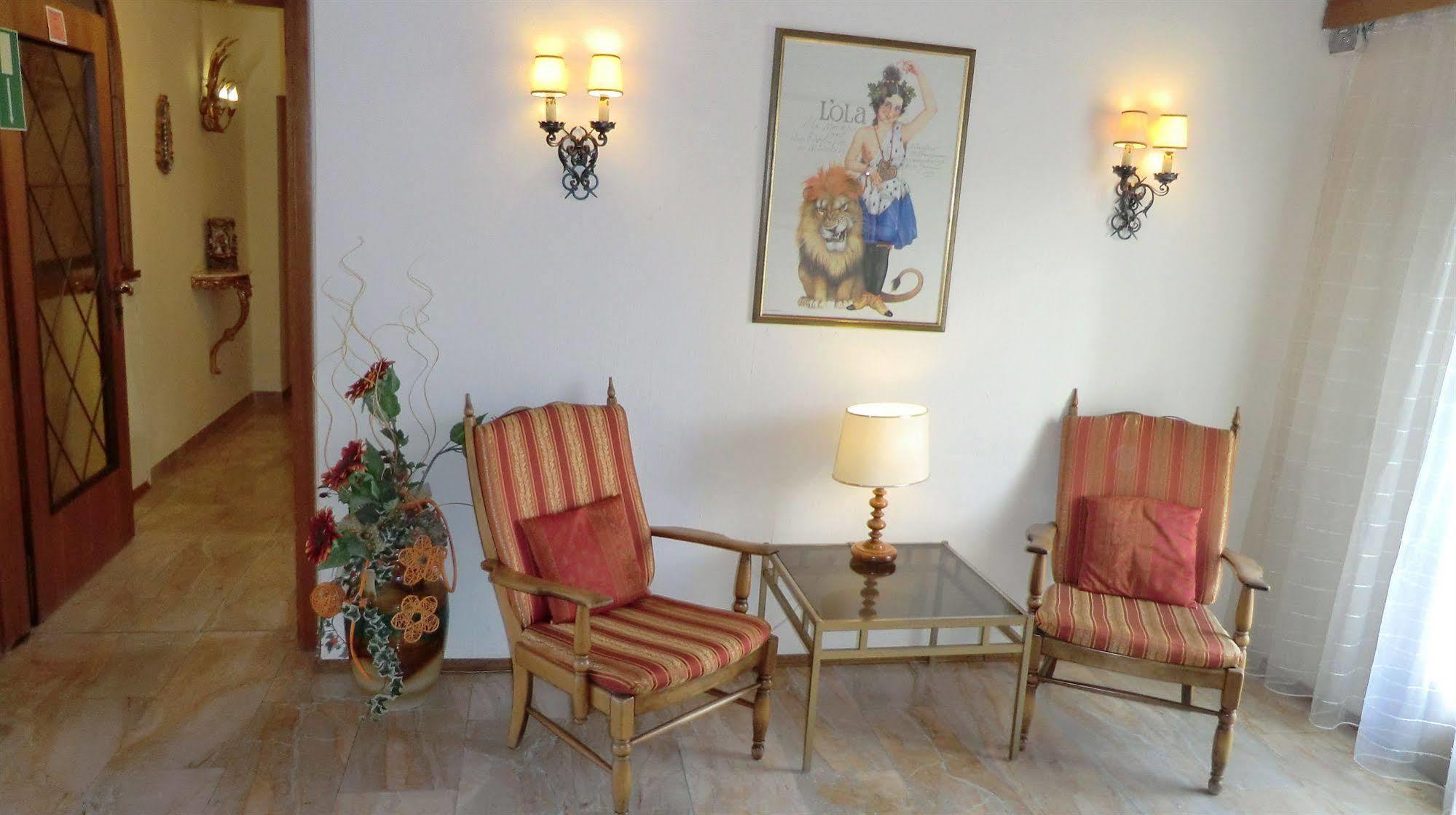 Hotel Simon Gauting Dış mekan fotoğraf